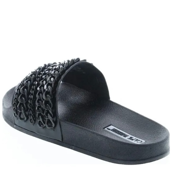 Cape Robbin Moira-18
Black Sandals size 9 - Picture 3 of 4